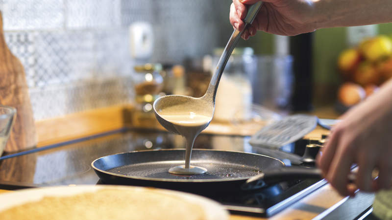 455 Pancakes cooking Istock