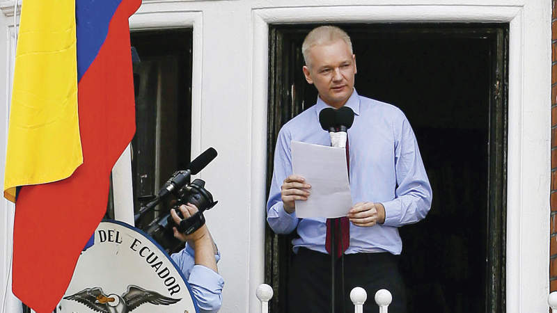 444 Julian Assange Gtres