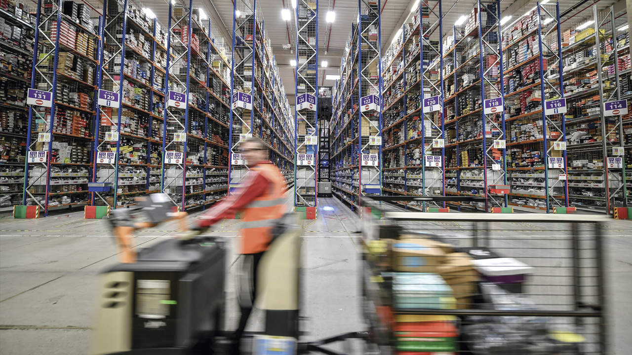 Amazon is a Disaster for Workers. “Nomadland” Glosses Over That     