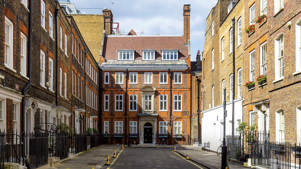 447 British Houses b Istock